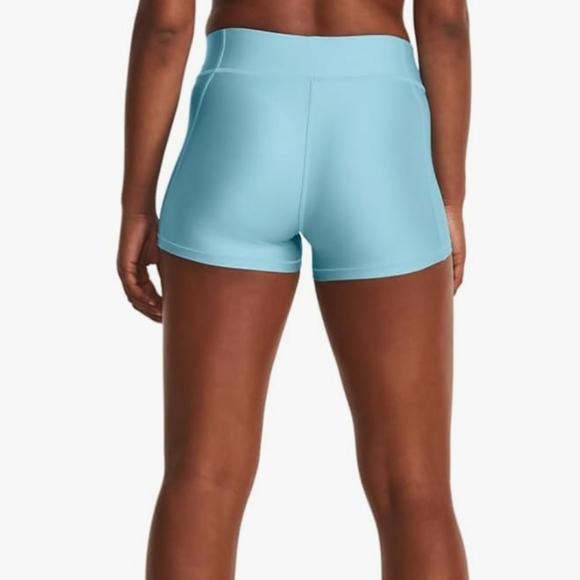 NWT Women's Under Armour booty shorts - Picture 3 of 7
